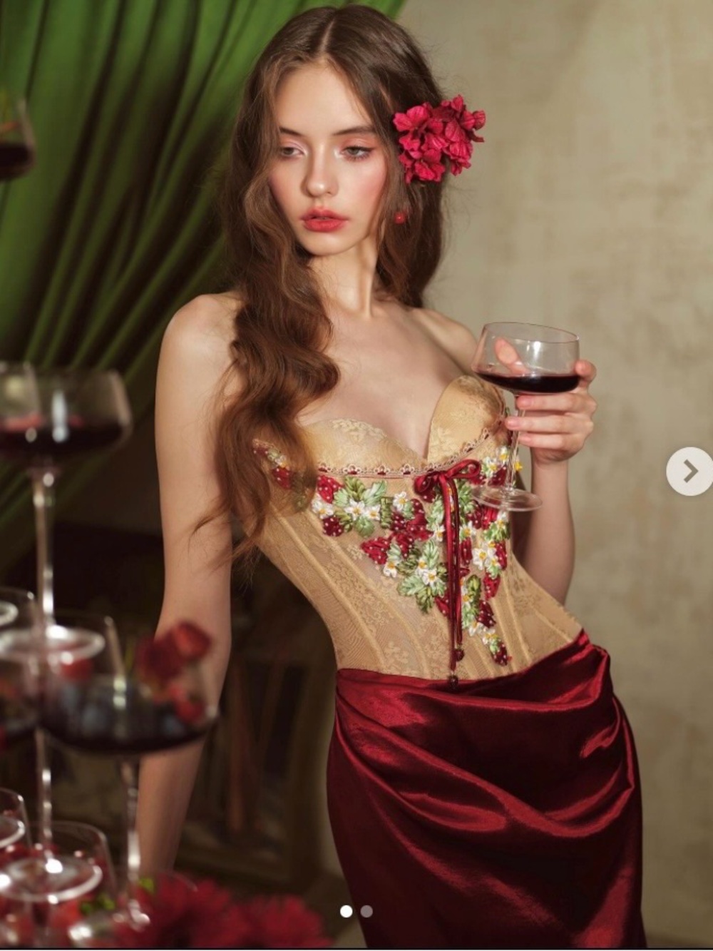 Lacemade Strawberry Pino Noir Embellished Corset Red Satin Dress Size 16 - Picture 2 of 4